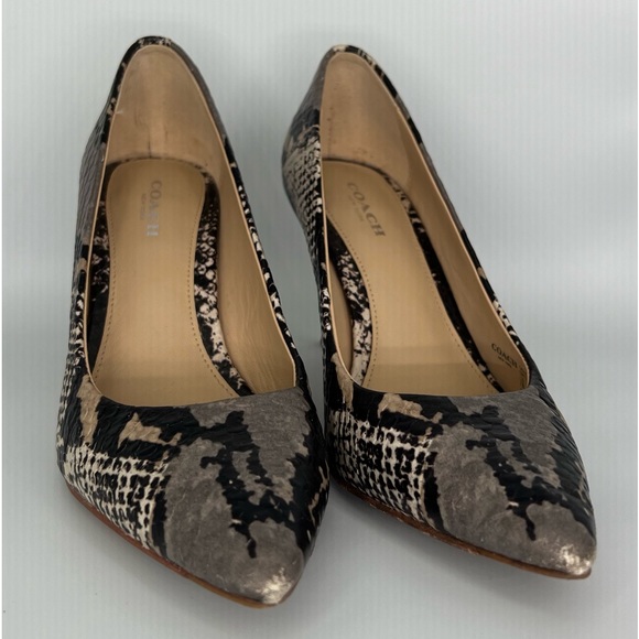 Coach Heels size 7 US, 37 EUR. - Picture 6 of 7